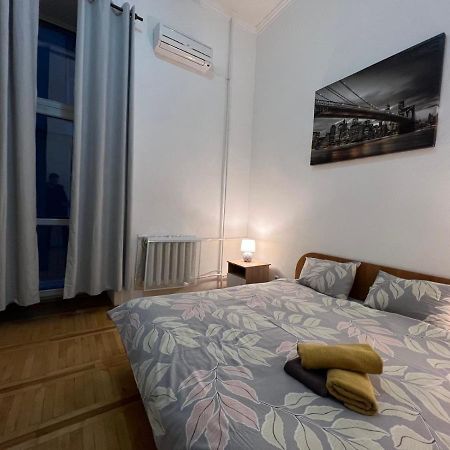 Apartment In The Historic Center Киев Экстерьер фото