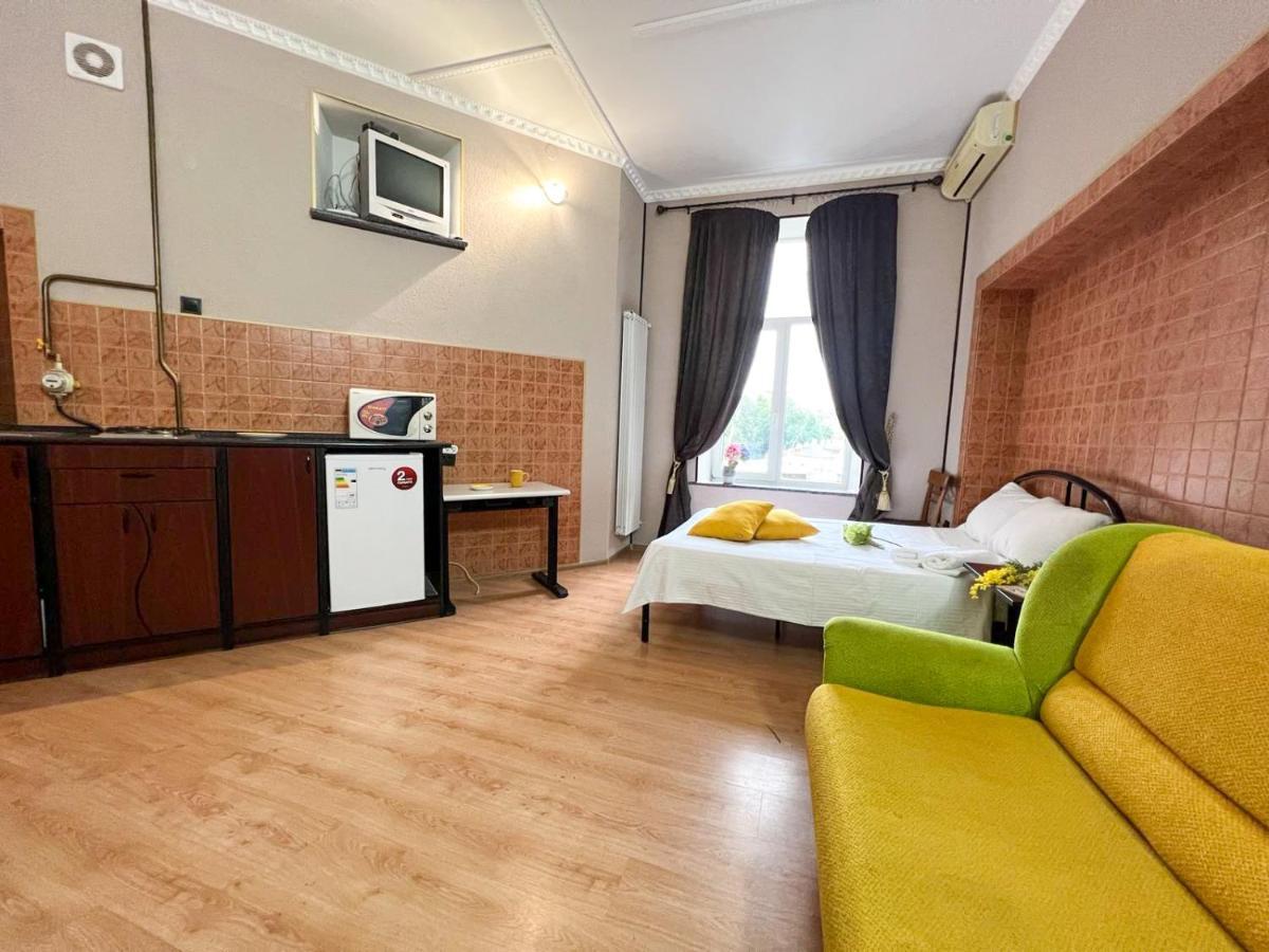 Apartment In The Historic Center Киев Экстерьер фото